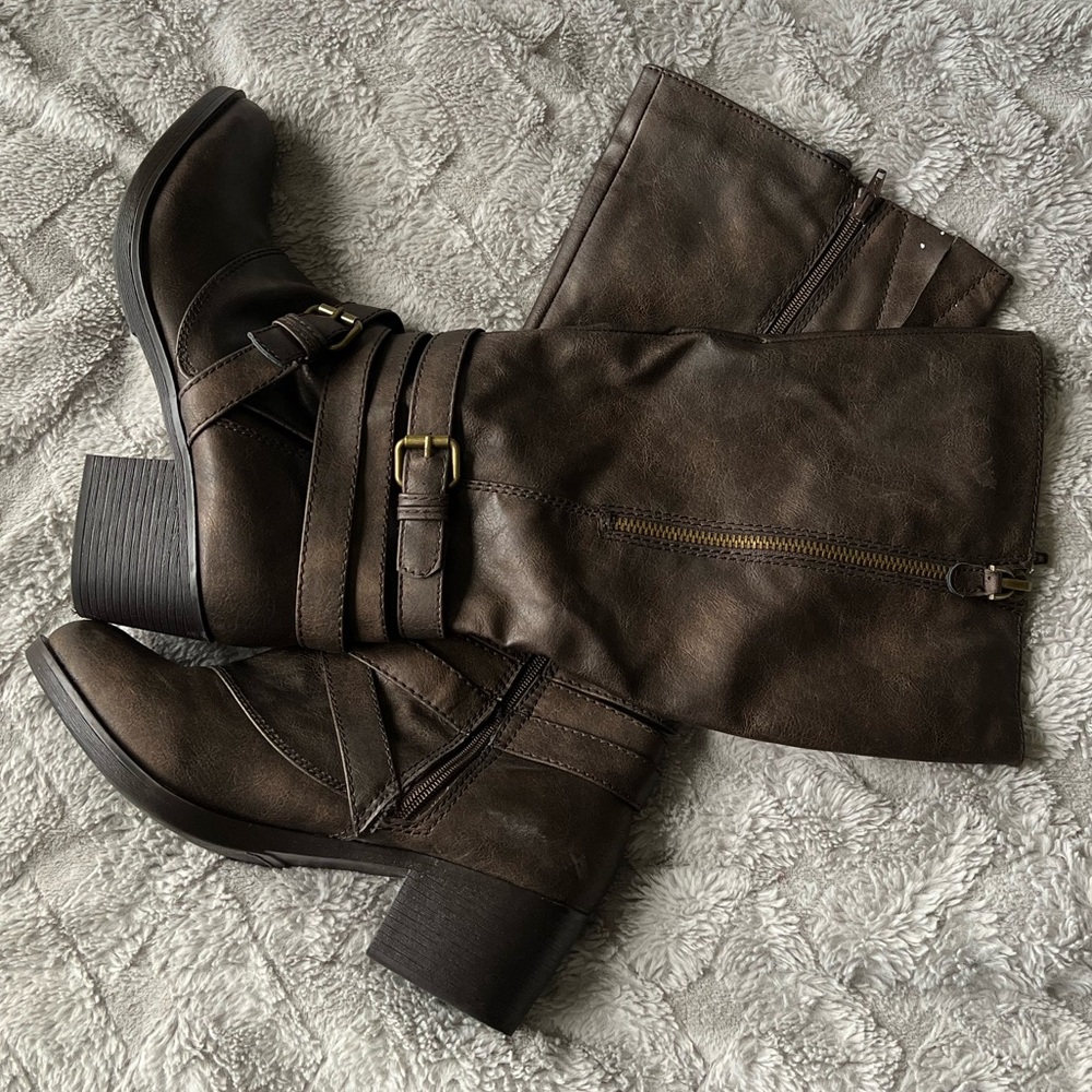 Brown Chunk Heel Boots